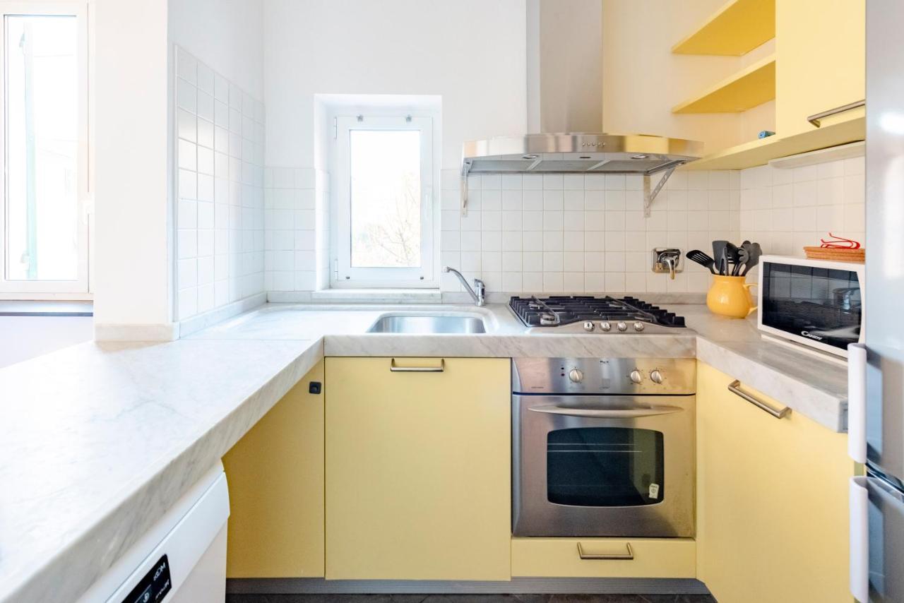 Апартаменты Joivy Modern Flat Next To The Sea Генуя Экстерьер фото